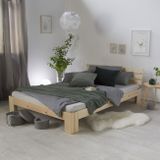 Dřevěná postel 140x200 borovice