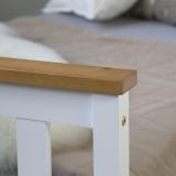 Dřevěná postel 140x200 bílá