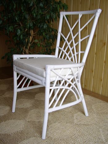 Ratanová jídelní židle SARA - bílá